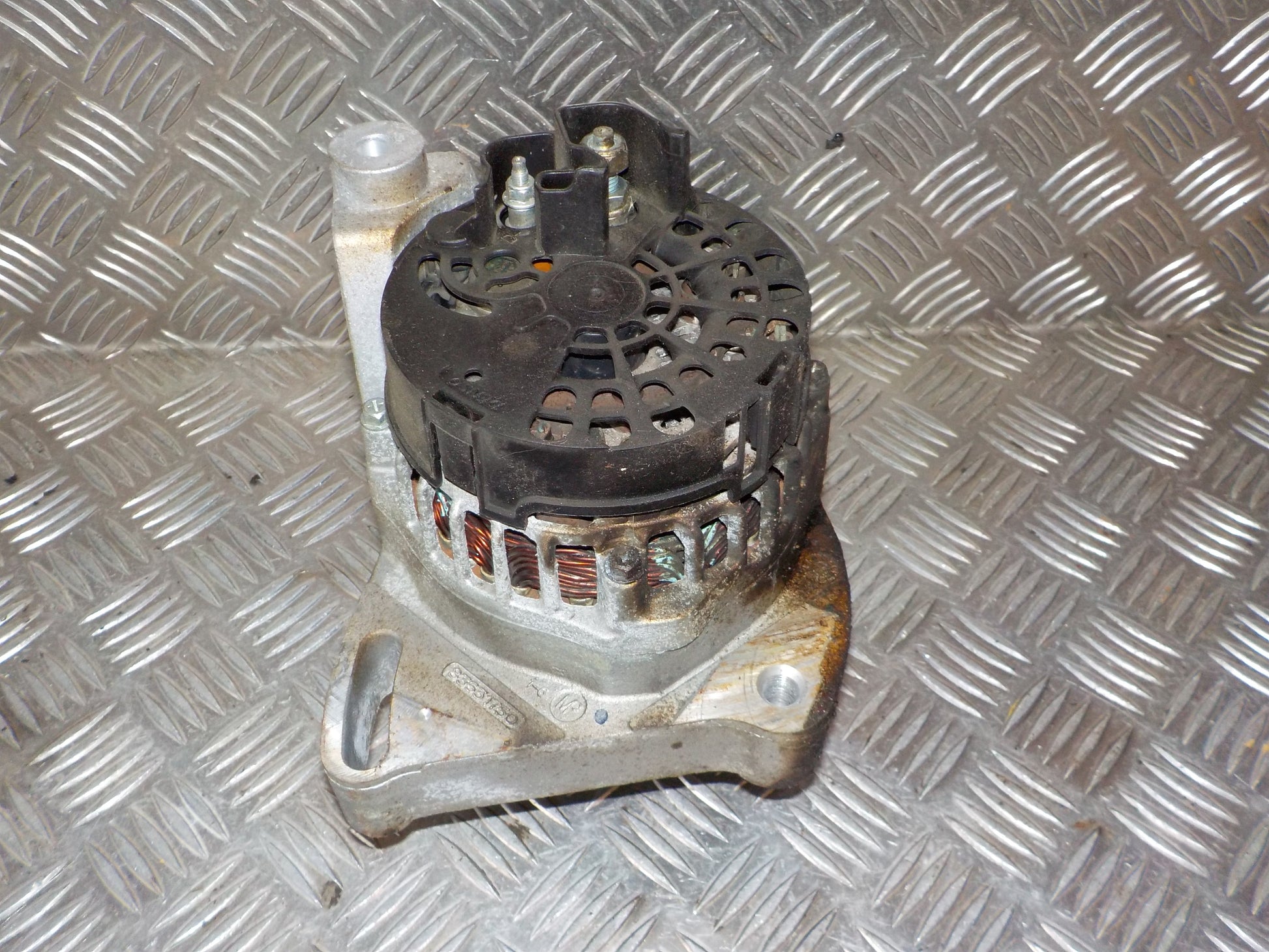 Ford Ka Generator Med OEM Nr. 52003538 Fra Ford Ophugger