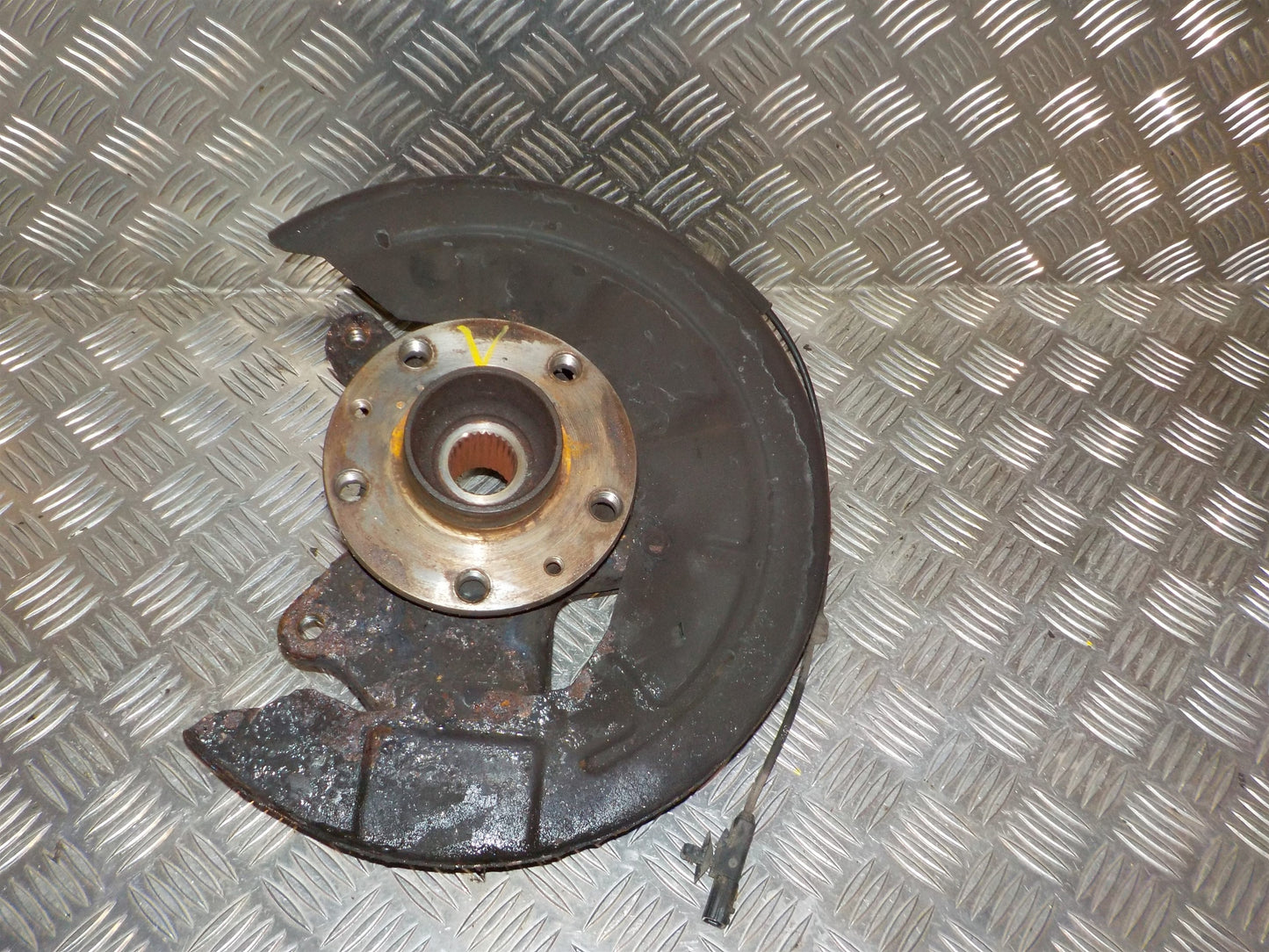 Renault Laguna 3 Spindel For V Med OEM Nr. 400150027R Fra Renault Ophugger