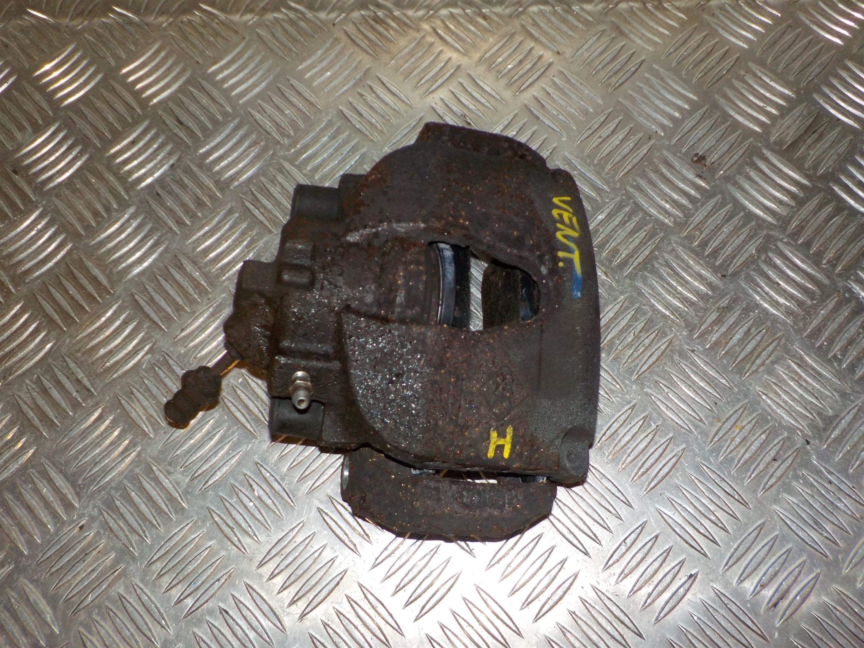 Renault Laguna 3 Bremsekaliber Hf Med OEM Nr. 410010002R Fra Renault Ophugger