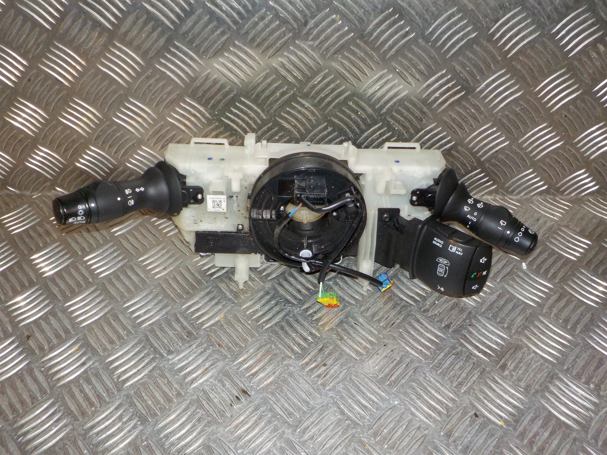 Renault Laguna 3 Kontakt Combi Med OEM Nr. 255670001RE Fra Renault Ophugger