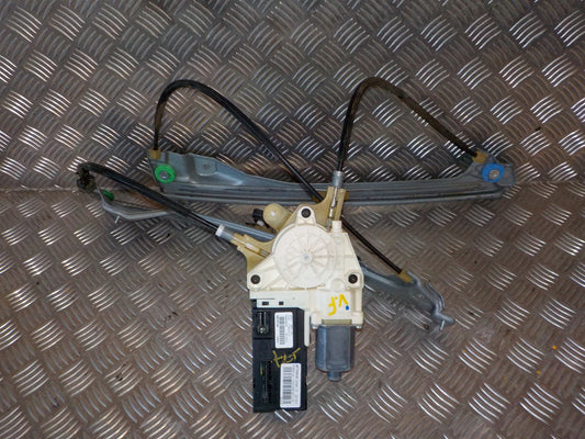 Renault Laguna 3 Rudemotor - Rudehejs Med OEM Nr. 807310002R Fra Renault Ophugger
