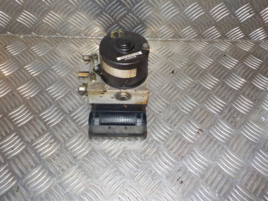 Mazda 2 DE Abs Pumpe Med OEM Nr. DP74437A0B Fra Mazda Ophugger