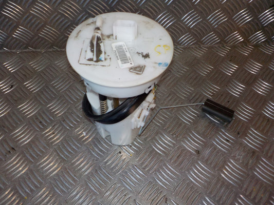 Mazda 2 DE Benz/Brændstofpumpe El Med OEM Nr. VZJ381335XB Fra Mazda Ophugger