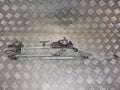 Mazda 2 De Viskertræk Med OEM Nr. DF7167360C Fra Mazda Ophugger
