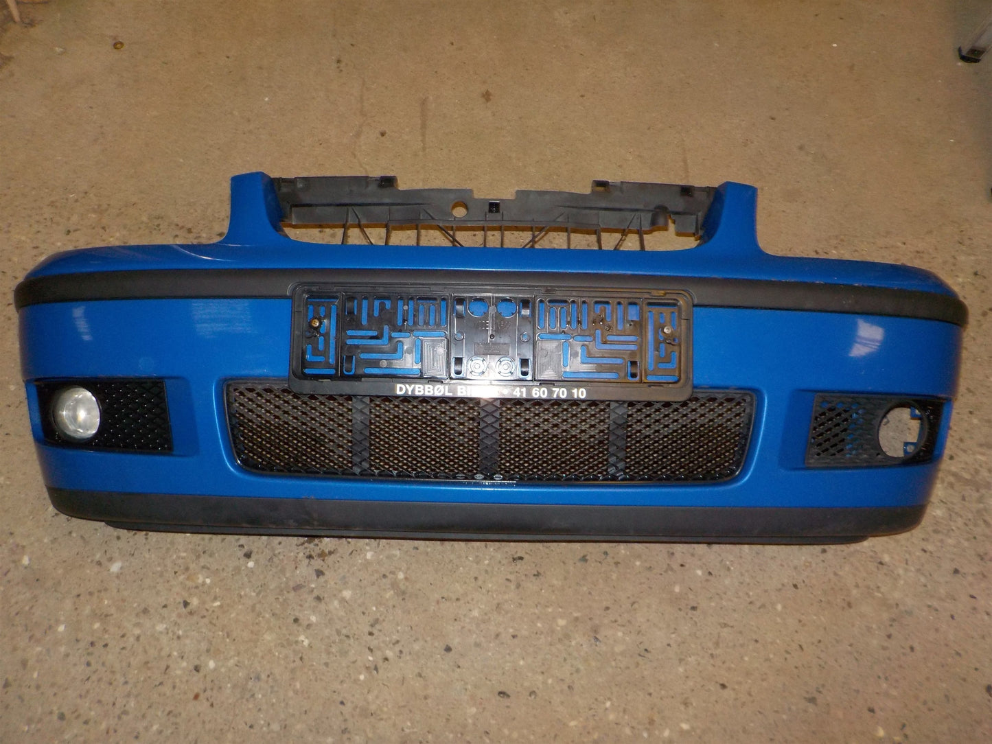VW Polo Facel. 6N Forkofanger Med OEM Nr. 6N0807217E Fra VW Ophugger