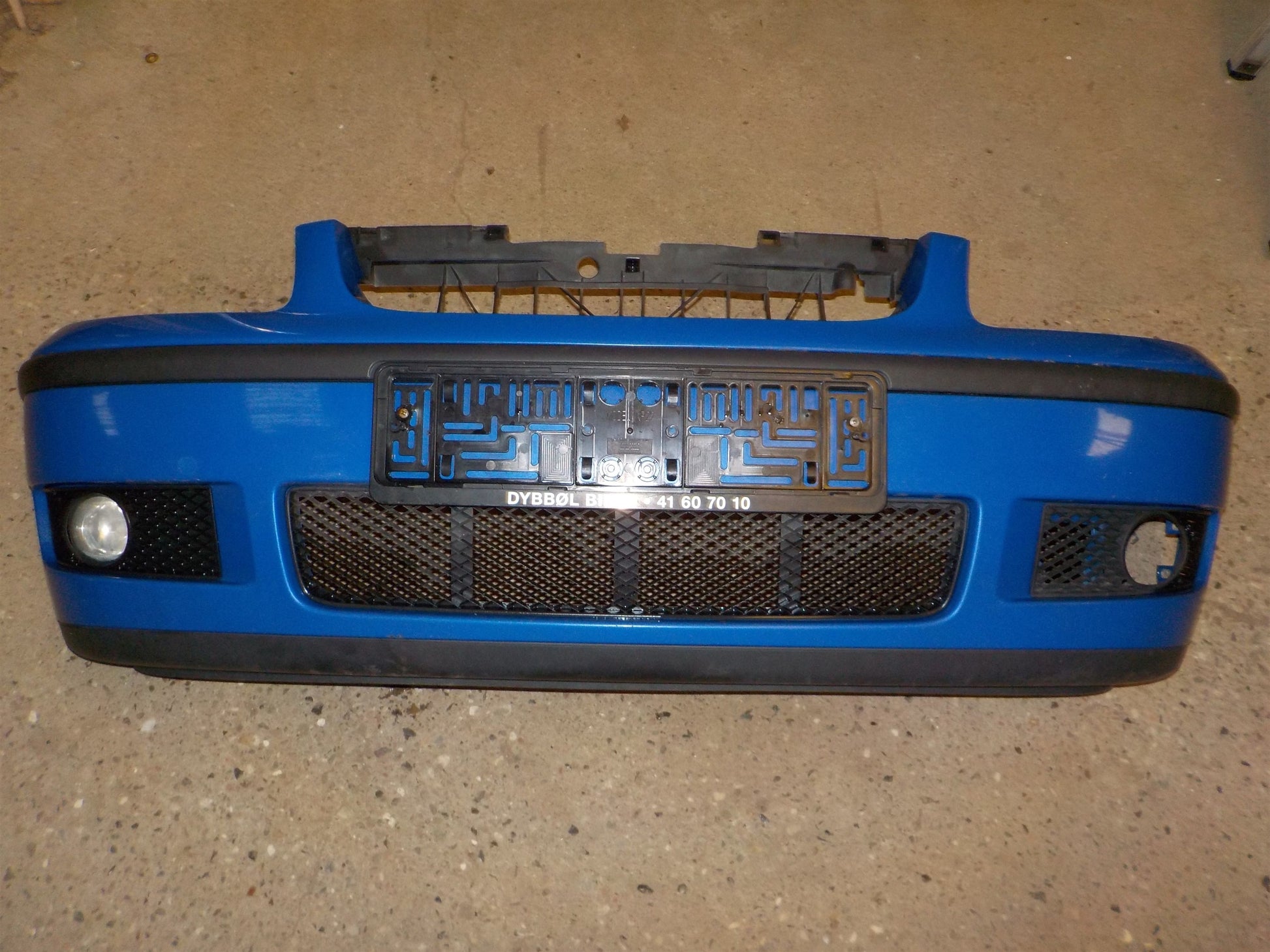 VW Polo Facel. 6N Forkofanger Med OEM Nr. 6N0807217E Fra VW Ophugger