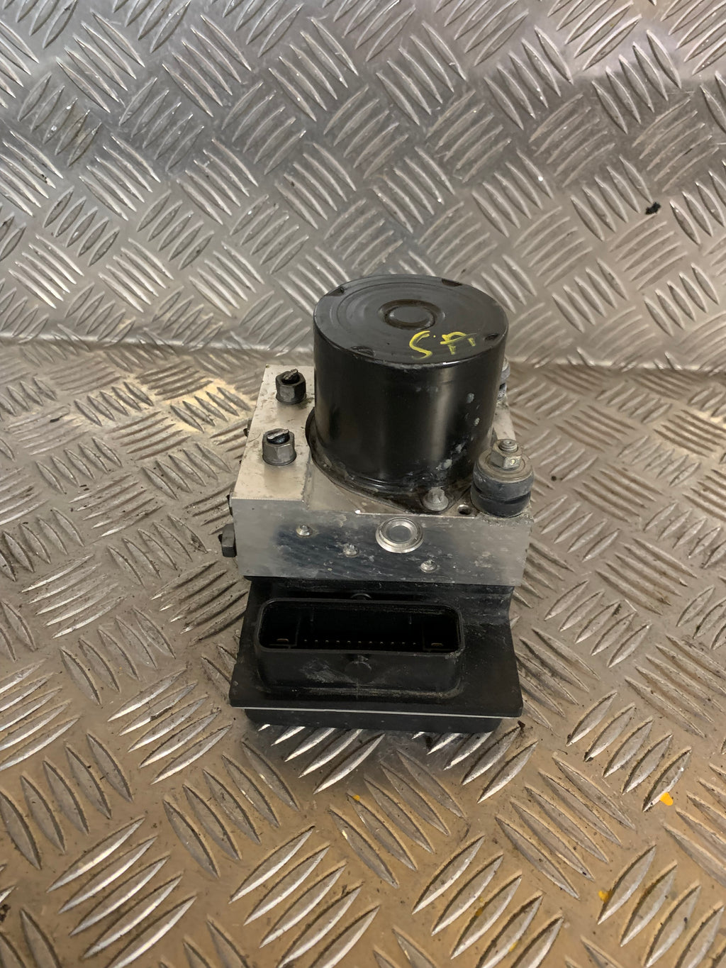 Seat Ibiza ABS Pumpe Med OEM Nr. 6R0614517AF Fra Seat Ophugger