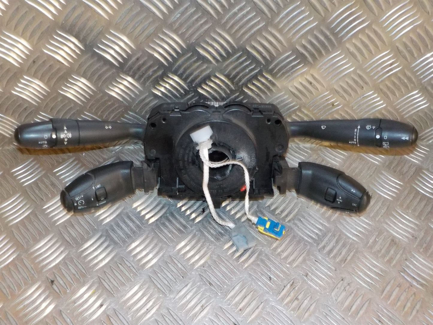 Peugeot 307 Kontakt Combi Med OEM Nr. 9663A787XT Fra Peugeot Ophugger