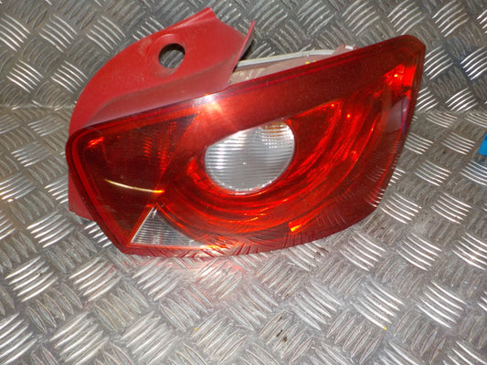 Seat Ibiza 6J Baglygte Med OEM Nr. 6J4945096H Fra Seat Ophugger