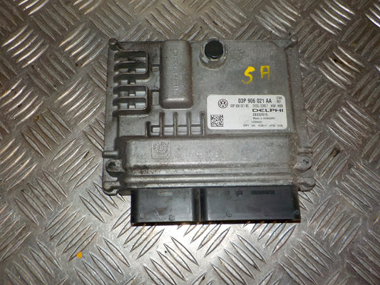 Seat Ibiza 6J Motorstyring - Motorstyreboks - Injection Elboks Med OEM Nr. 03P906021AA Fra Seat Ophugger