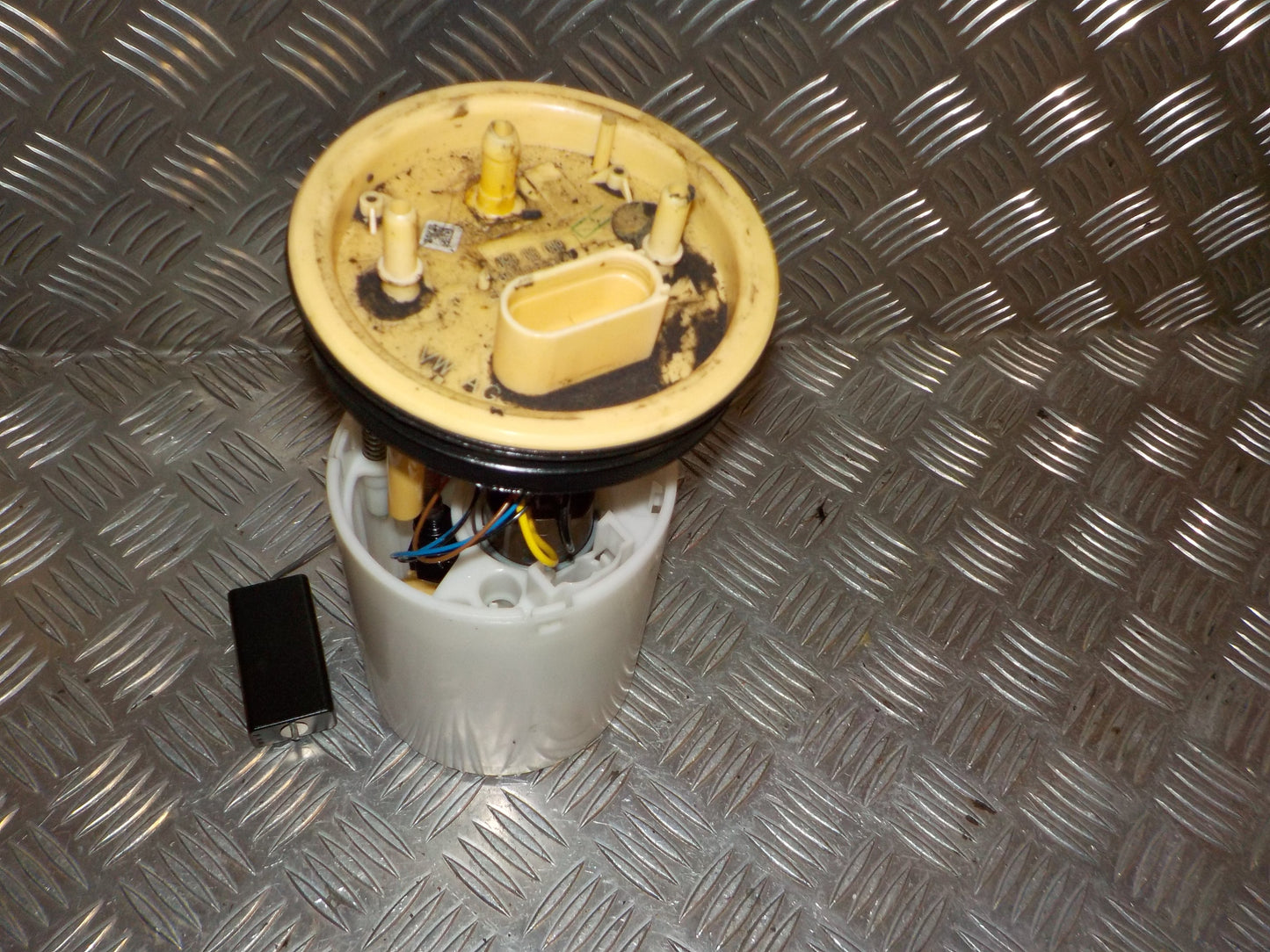 Seat Ibiza 6J Benz/Brændstofpumpe El Med OEM Nr. 6R0919050E Fra Seat Ophugger