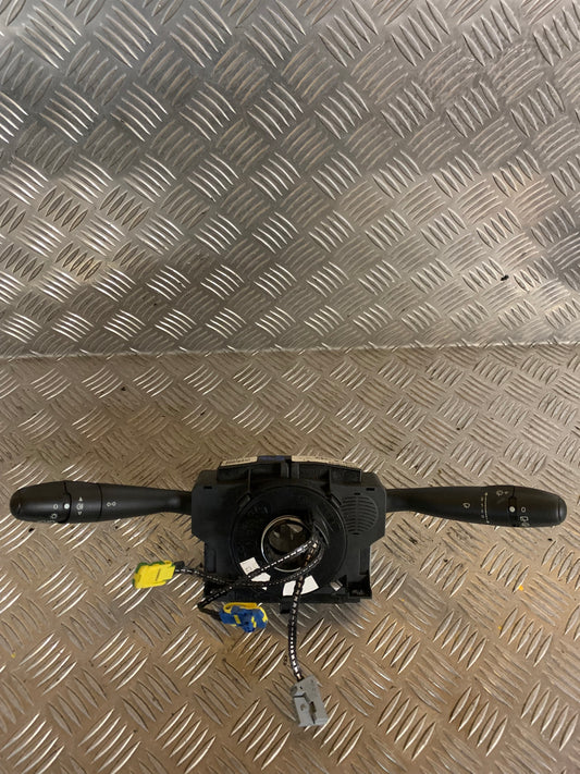 Citroen Berlingo Kontakt Combi Med OEM Nr. 345724839 Fra Citroen Ophugger