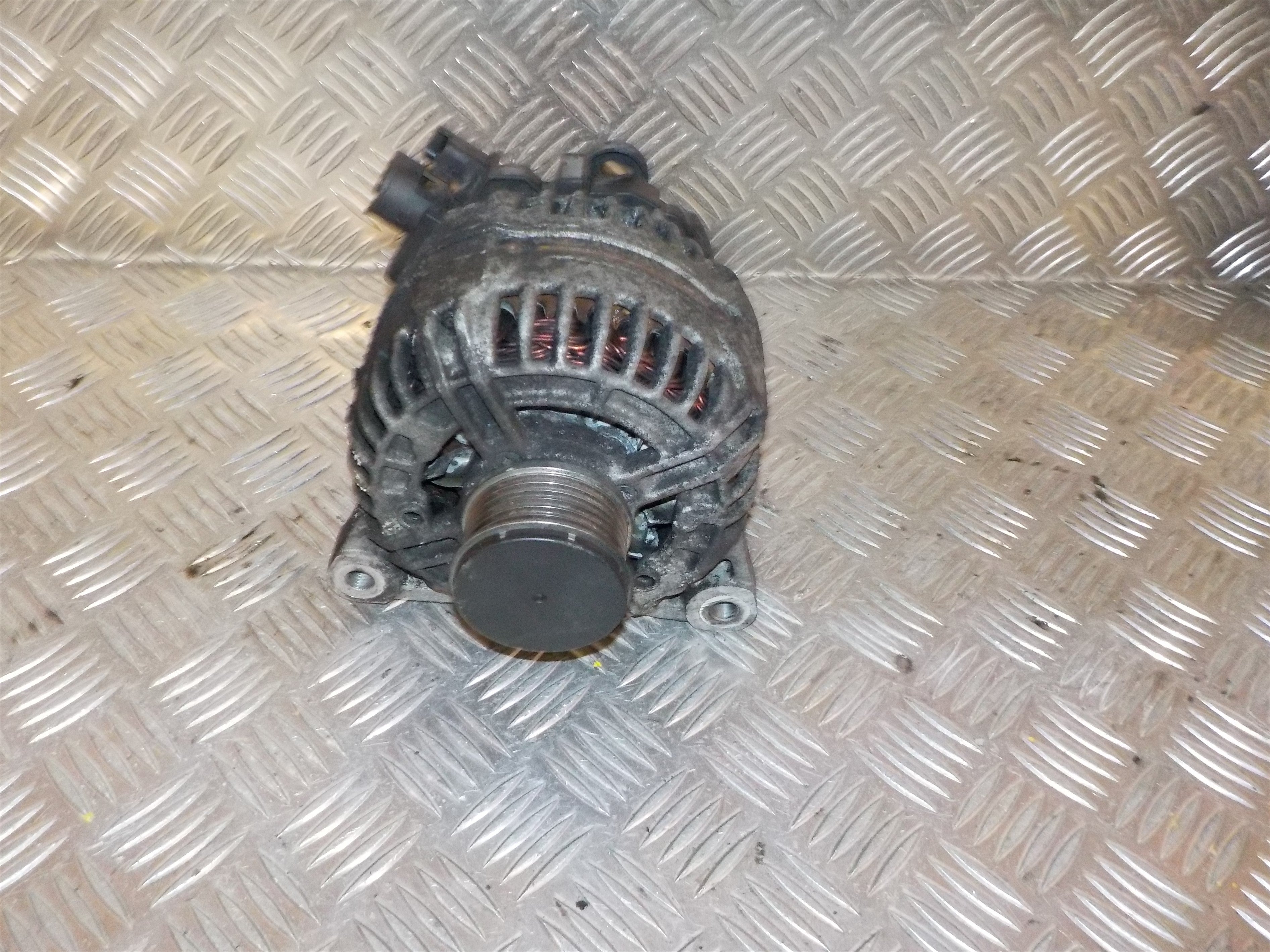 Citroen C4 Picasso Generator Med OEM Nr. 96463218 Fra Citroen Ophugger