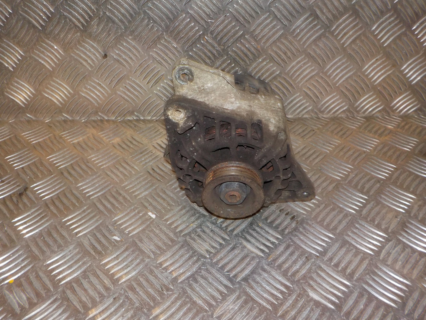 Hyundai Matrix Generator Med OEM Nr. 3730023600 Fra Hyundai Ophugger