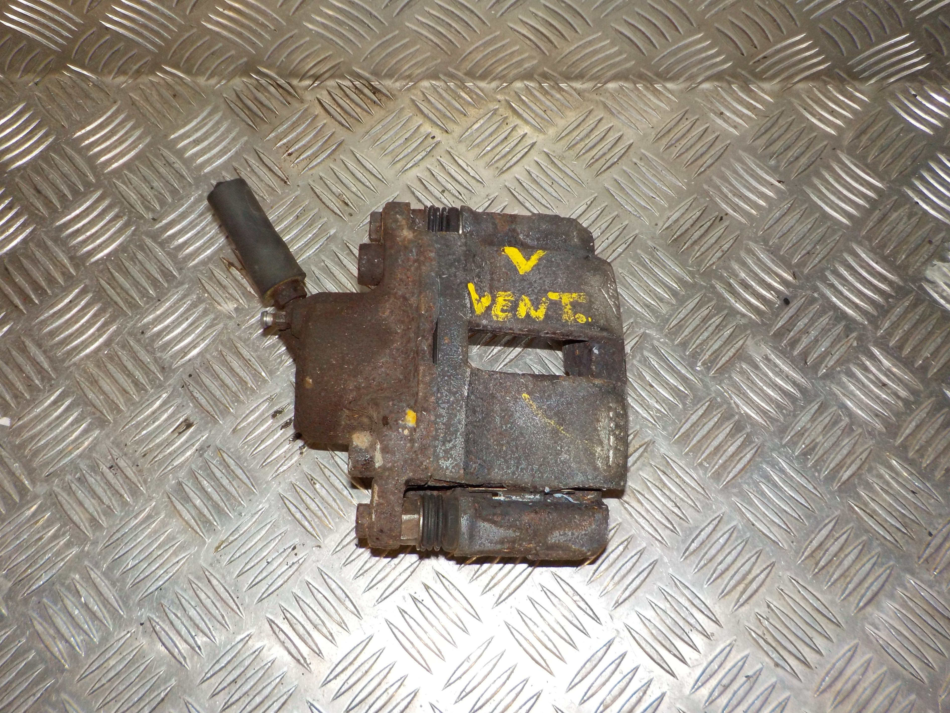 Renault Twingo 2 Bremsekaliber Vf Med OEM Nr. 7701207958 Fra Renault Ophugger
