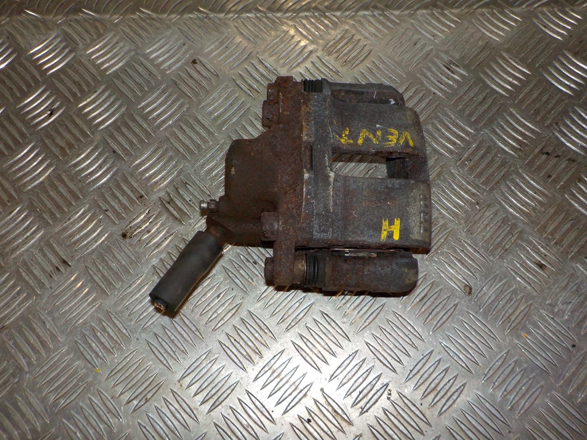 Renault Twingo 2 Bremsekaliber HF Med OEM Nr. 7701207959 Fra Renault Ophugger