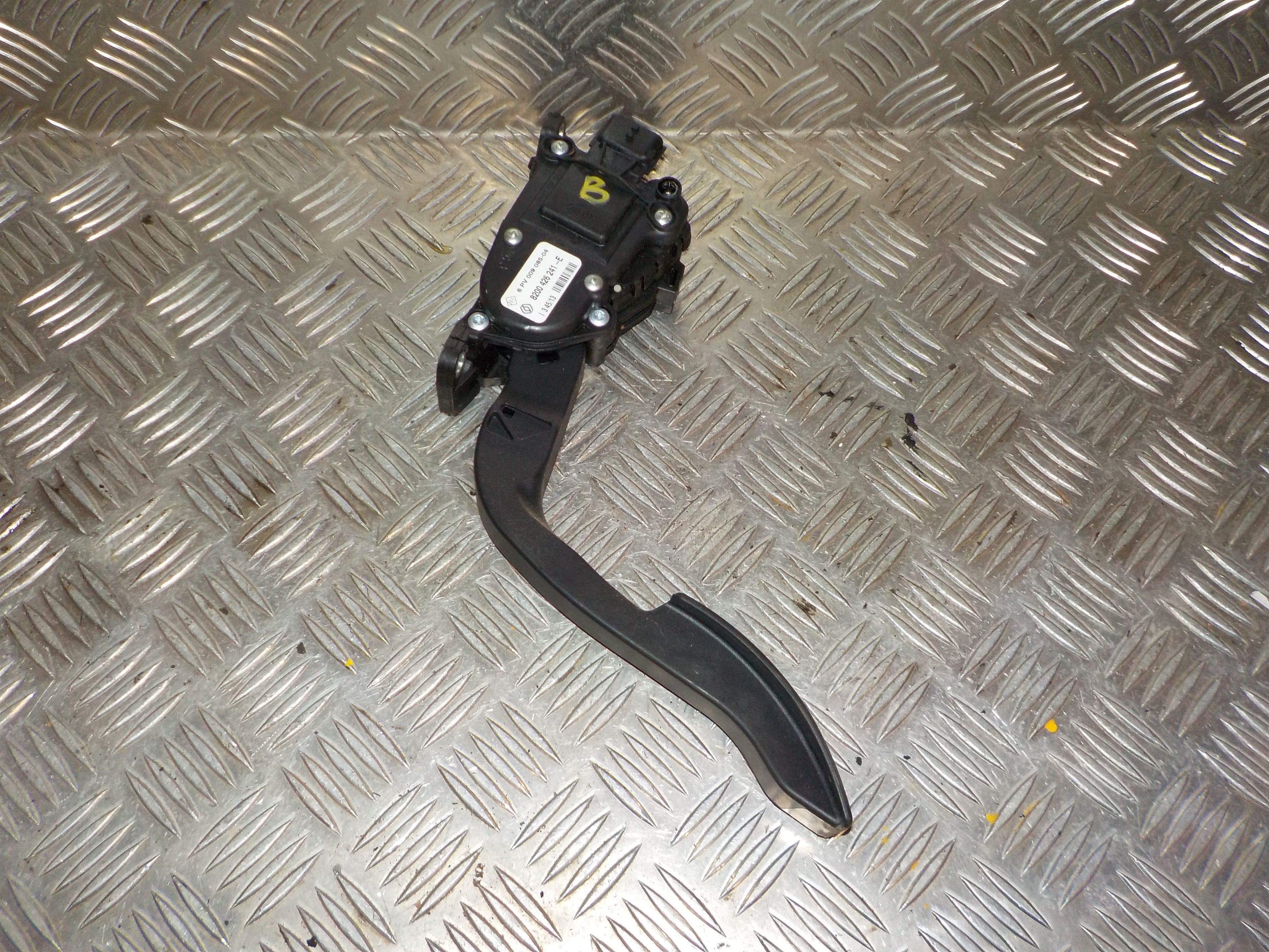 Renault Twingo 2 Speederpedal Med OEM Nr. 8200426241 Fra Renault Ophugger