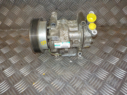 Renault Twingo 2 Aircondition Pumpe Med OEM Nr. 8200819568B Fra Renault Ophugger