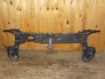 Renault Clio 3 Frontkasse Med OEM Nr. 8200290143 Fra Renault Ophugger