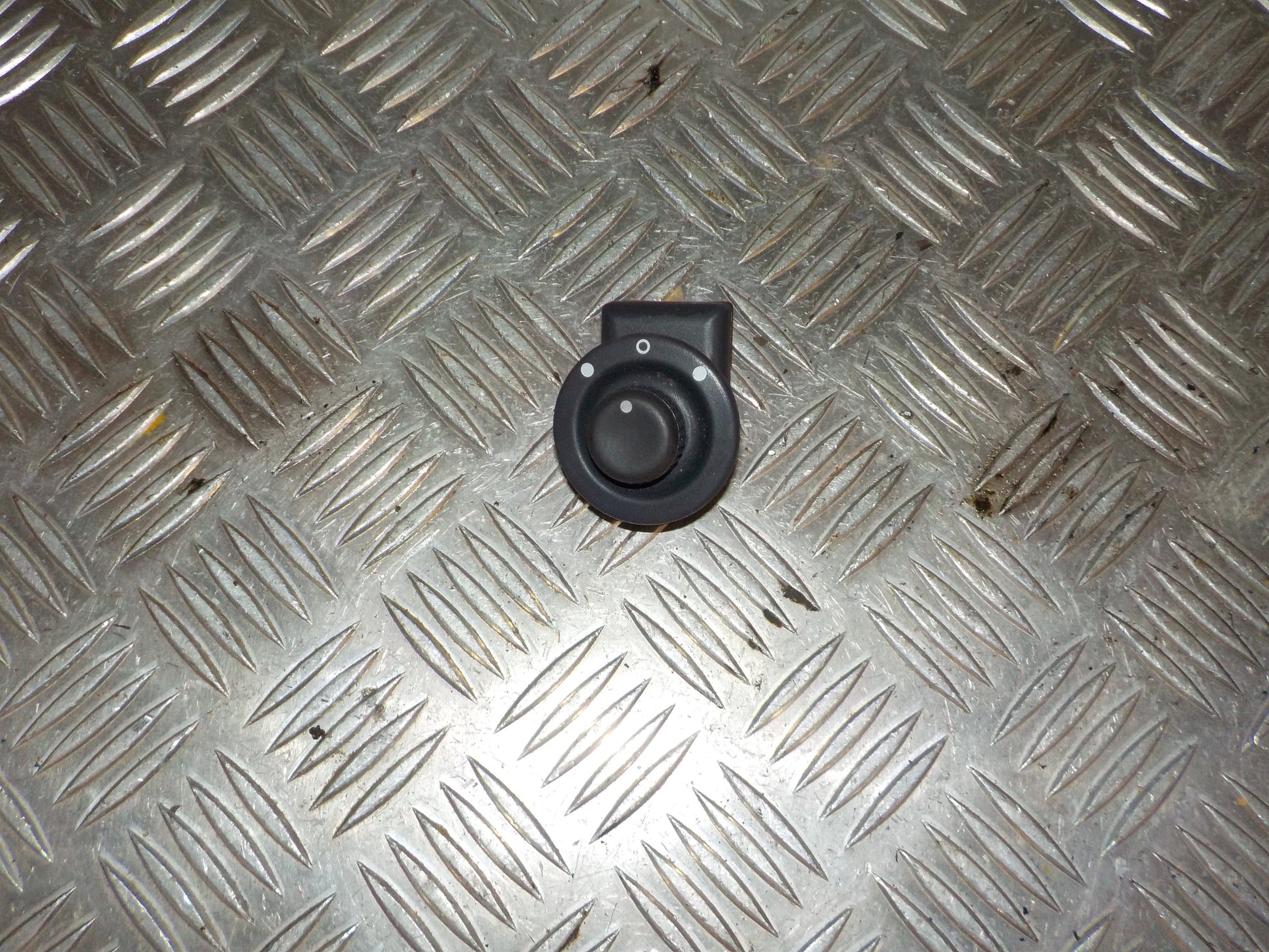 Renault Clio 3 Kontakt Sidespejl Med OEM Nr. 8200002442B Fra Renault Ophugger