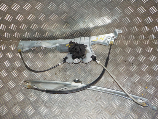 Renault Clio 3 Rudemotor - Rudehejs Med OEM Nr. 400861F Fra Renault Ophugger
