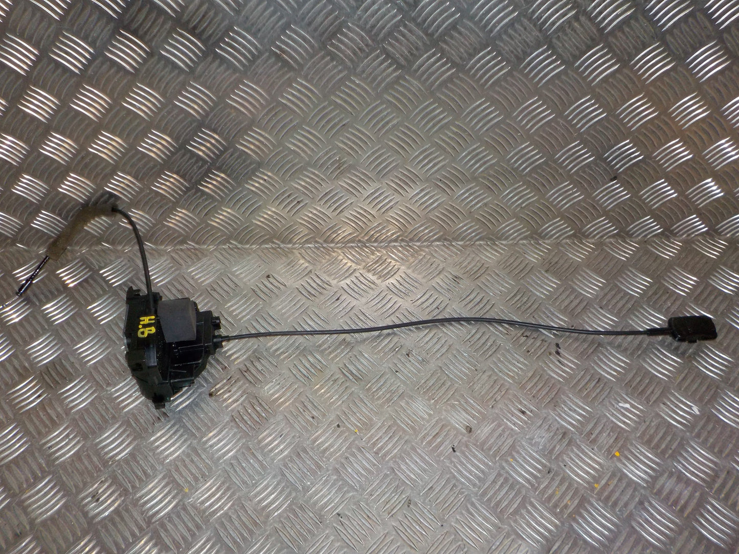 Renault Clio 3 Dørlås Med OEM Nr. 8200300129 Fra Renault Ophugger