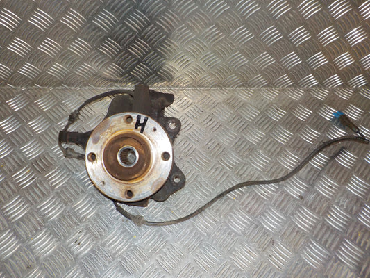 Citroen C3 II Spindel For H Med OEM Nr. 1607557580	 Fra Citroen Ophugger