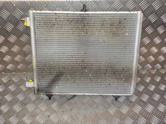 Citroen C3 II Køler Aircond Med OEM Nr. 9674813580 Fra Citroen Ophugger