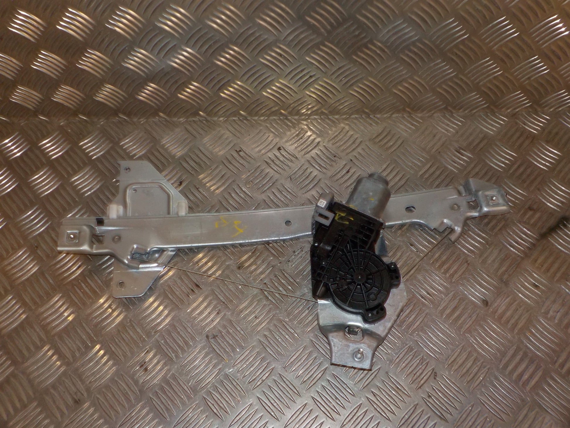 Citroen C3 II Rudemotor - Rudehejs Med OEM Nr. 9224G3	 Fra Citroen Ophugger