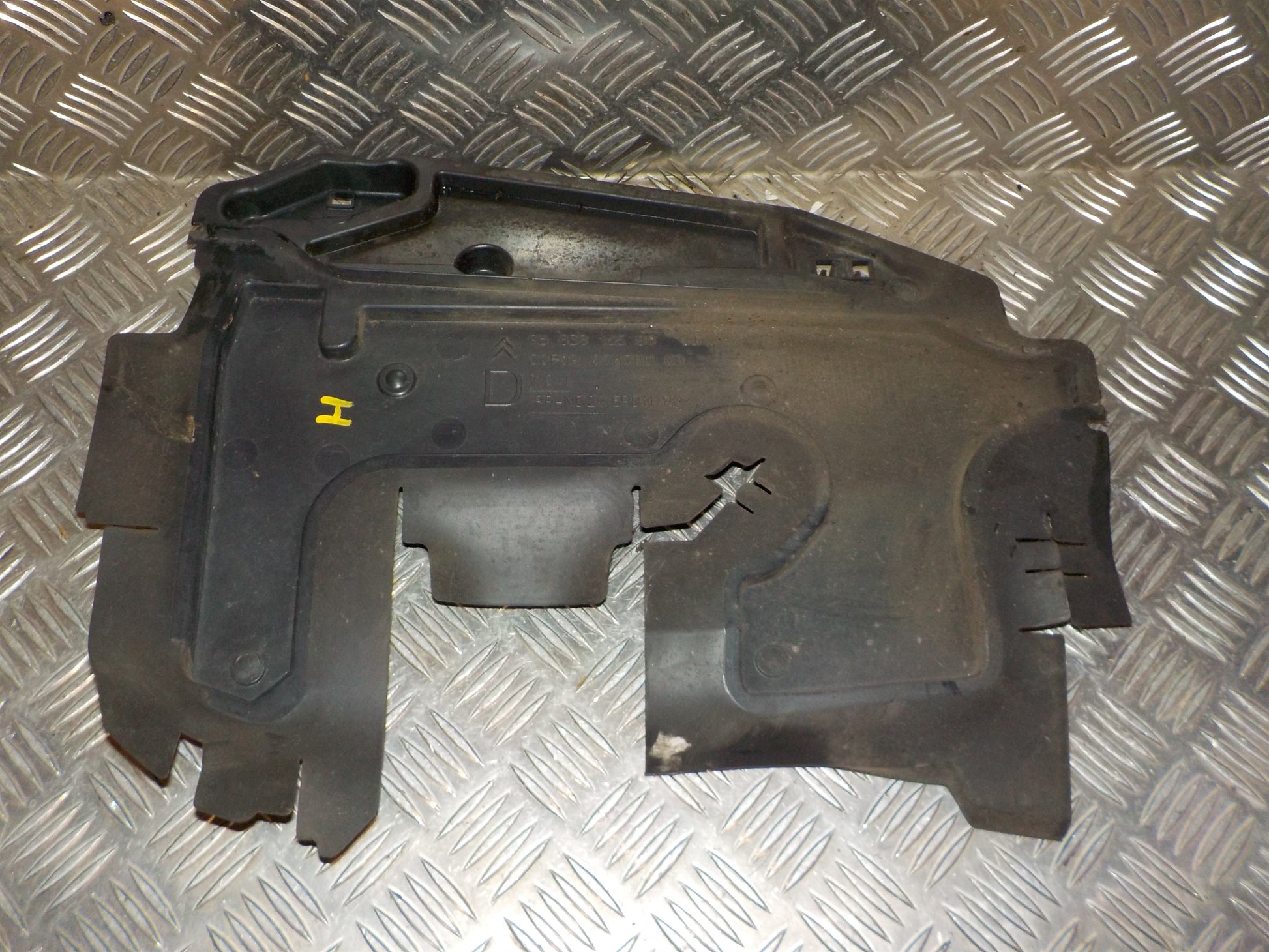 Citroen C3 II Kølerkappe Med OEM Nr. 9683816580 Fra Citroen Ophugger