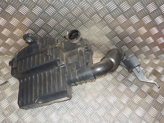 Citroen C3 II Luftfilterkasse  Med OEM Nr. 9670851880 Fra Citroen Ophugger