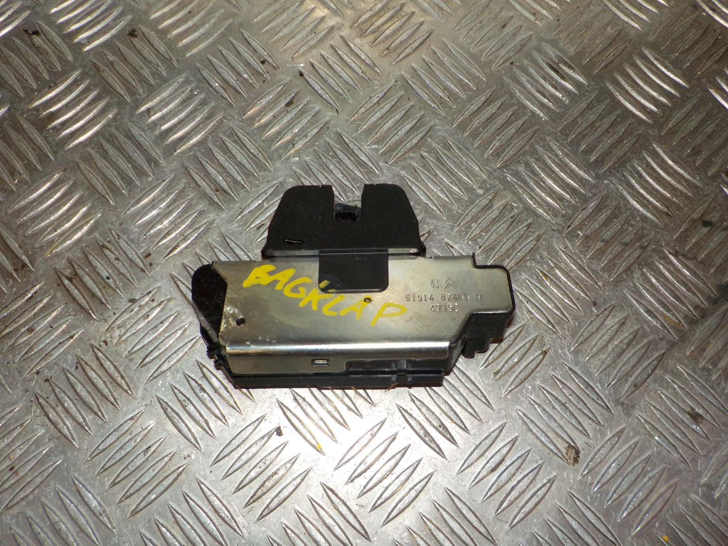 Citroen C3 II Dørlås Med OEM Nr. 9694648680 Fra Citroen Ophugger