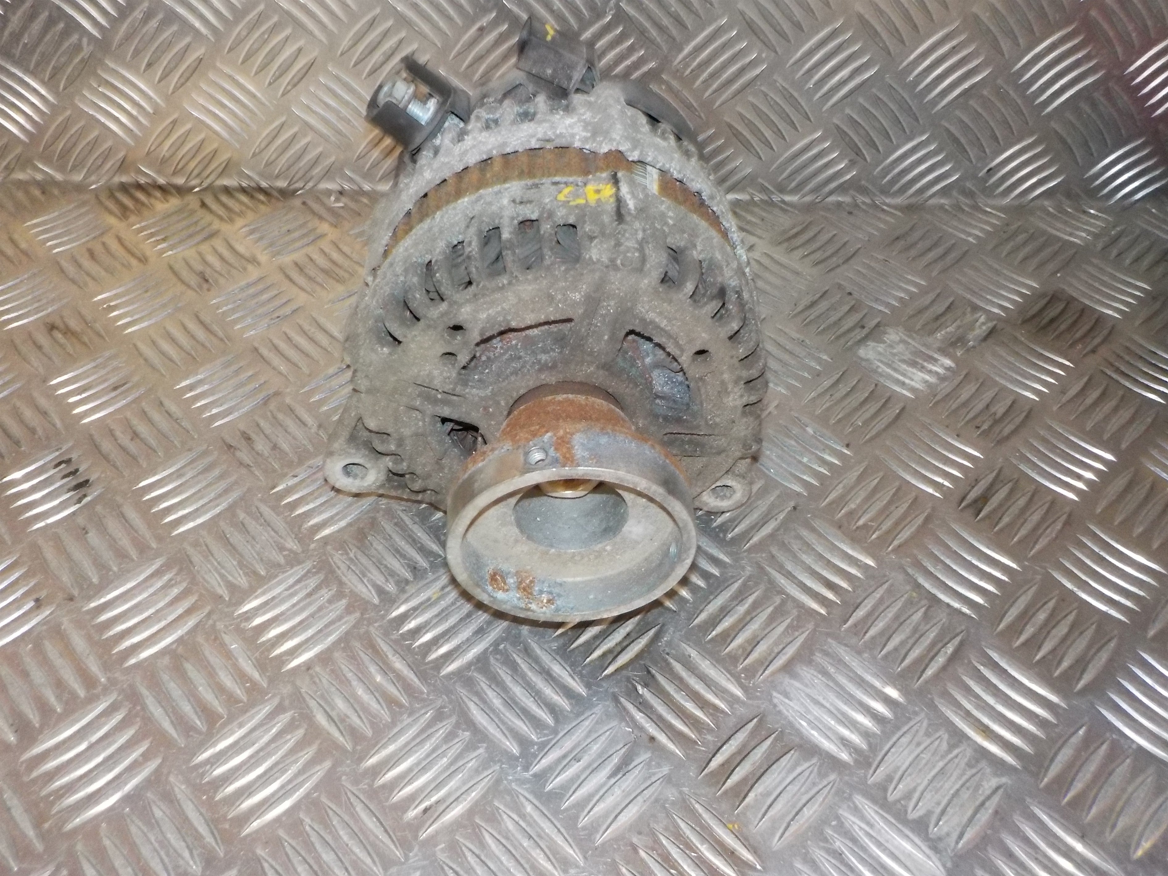 Ford Mondeo 4 Generator Med OEM Nr. 1757316 Fra Ford Ophugger