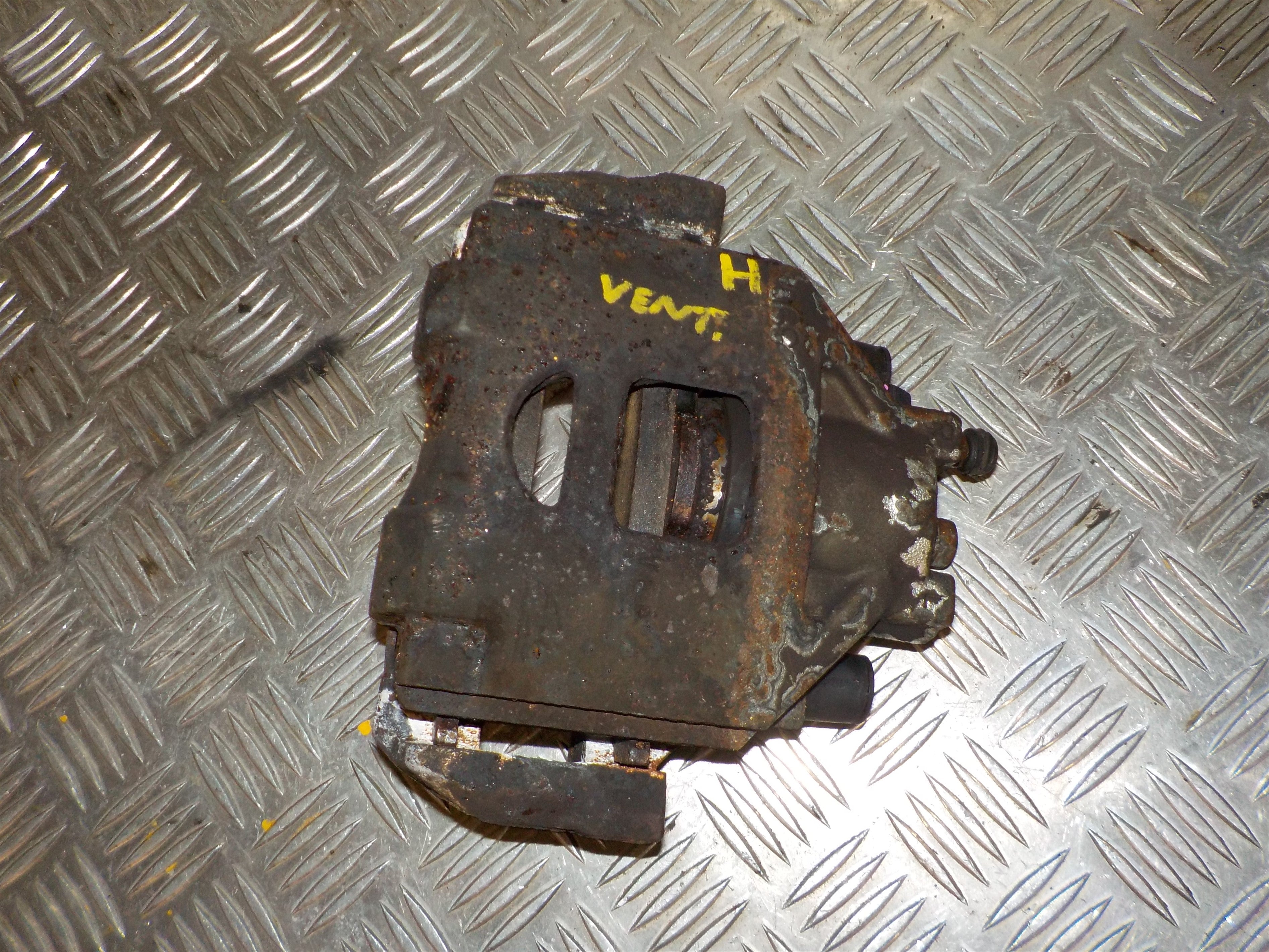 Toyota Yaris Bremsekaliber Hf Med OEM Nr. 477300D070 Fra Toyota Ophugger