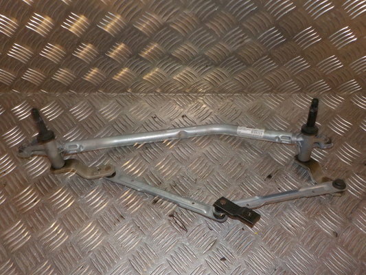 Peugeot 208 Viskertræk Med OEM Nr. 3397021910 Fra Peugeot Ophugger