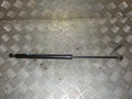Peugeot 208 Bagklapsdæmper Med OEM Nr. 9676494780 Fra Peugeot Ophugger