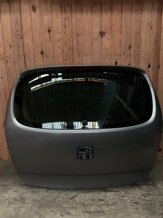 Seat Altea Bagklap Med OEM Nr. Ophugger Fra Seat Ophugger