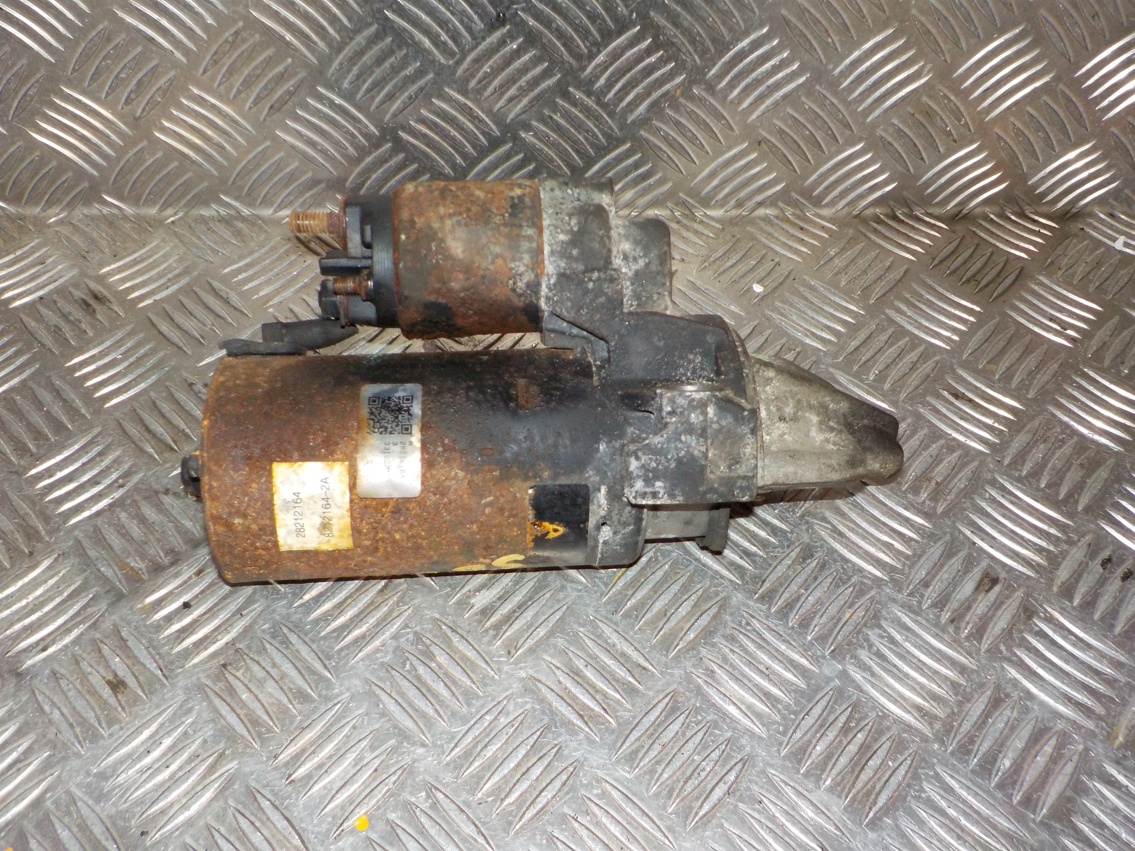 Ford Transit Forhj Starter Med OEM Nr. 82121642A Fra Ford Ophugger