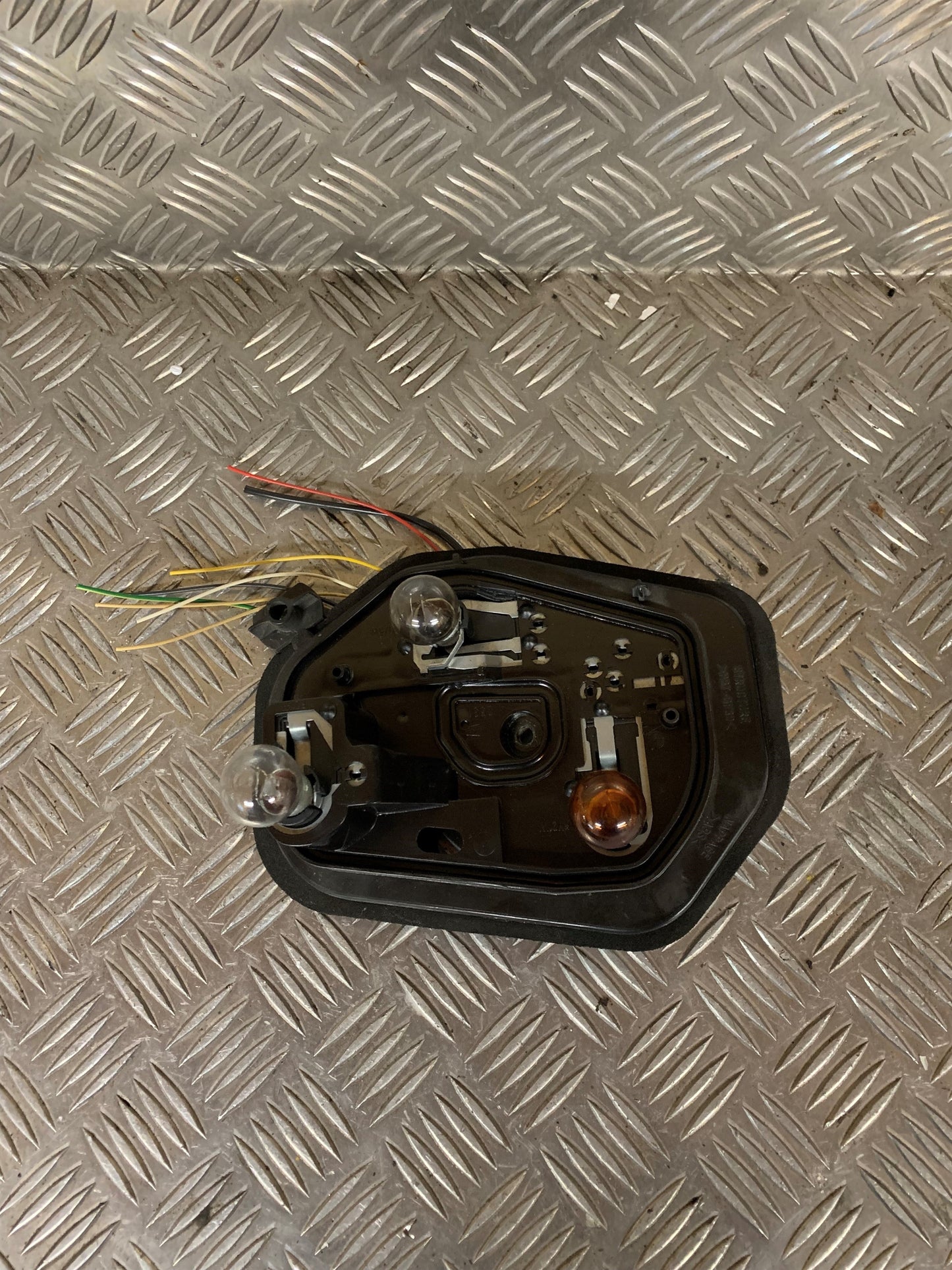 Peugeot 206 Baglygte Med OEM Nr. Ophugger Fra Peugeot Ophugger