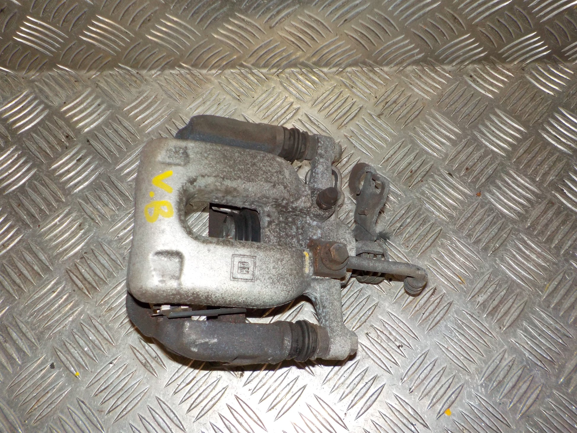 Opel Astra K Bremsekaliber VB Med OEM Nr. 95522578 Fra Opel Ophugger