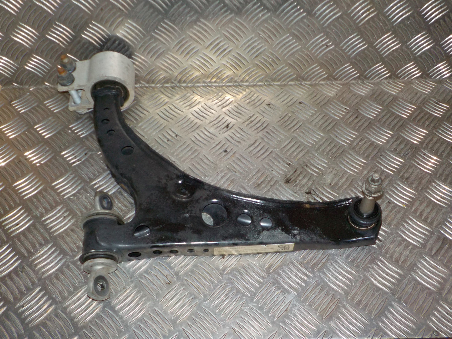 Opel Astra K Bærearm F.N. V Med OEM Nr. 39089344 Fra Opel Ophugger