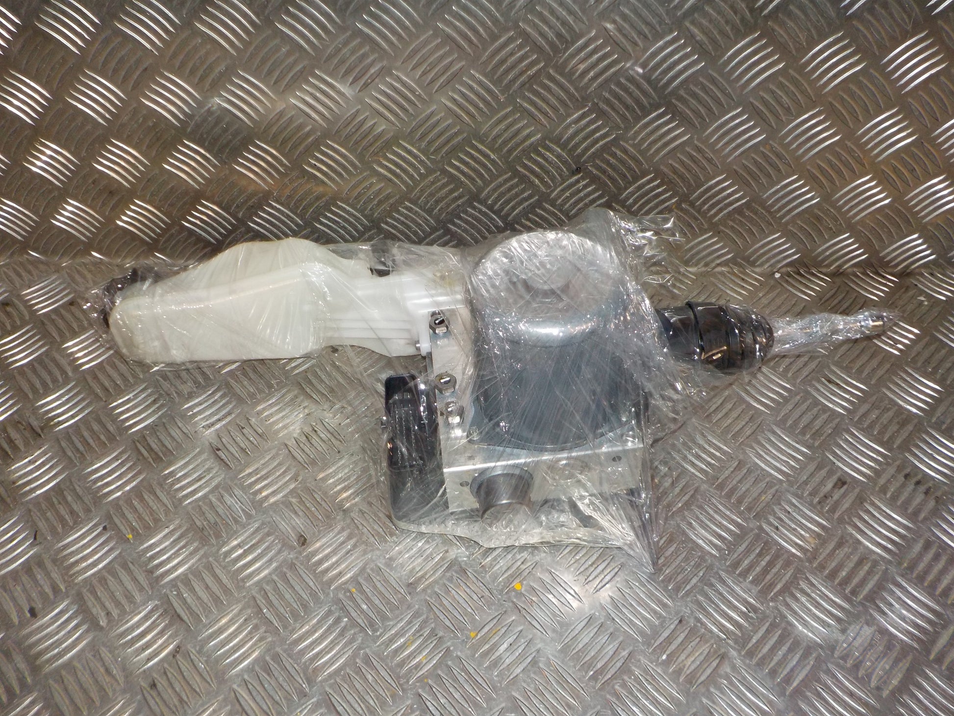 Opel Astra K Abs Pumpe Med OEM Nr. 0265956751 Fra Opel Ophugger