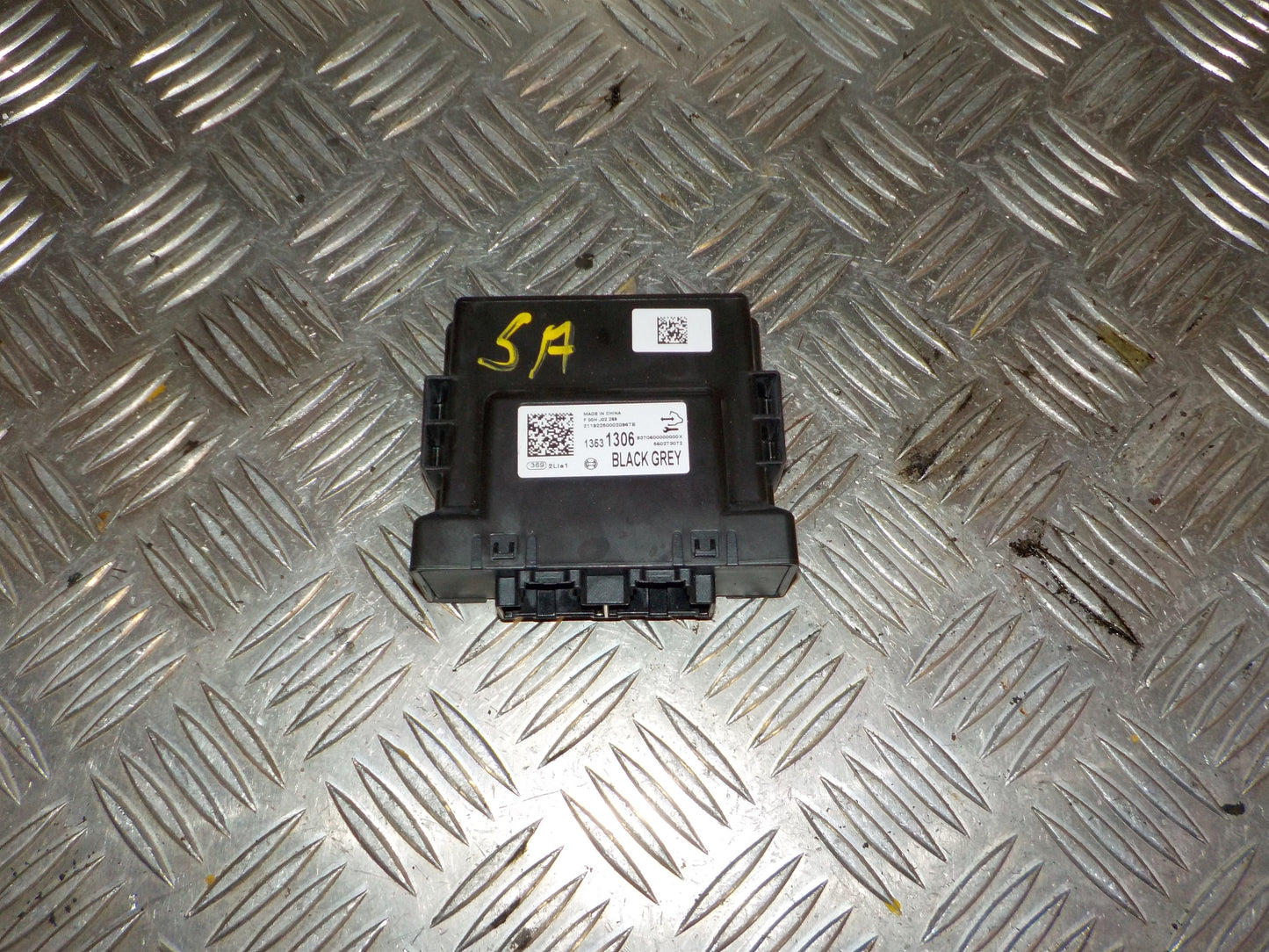 Opel Astra K Relæ Diverse Med OEM Nr. 13531306 Fra Opel Ophugger