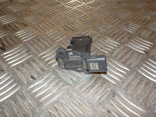 Opel Astra K Luftmængdemåler Med OEM Nr. 12671620 Fra Opel Ophugger