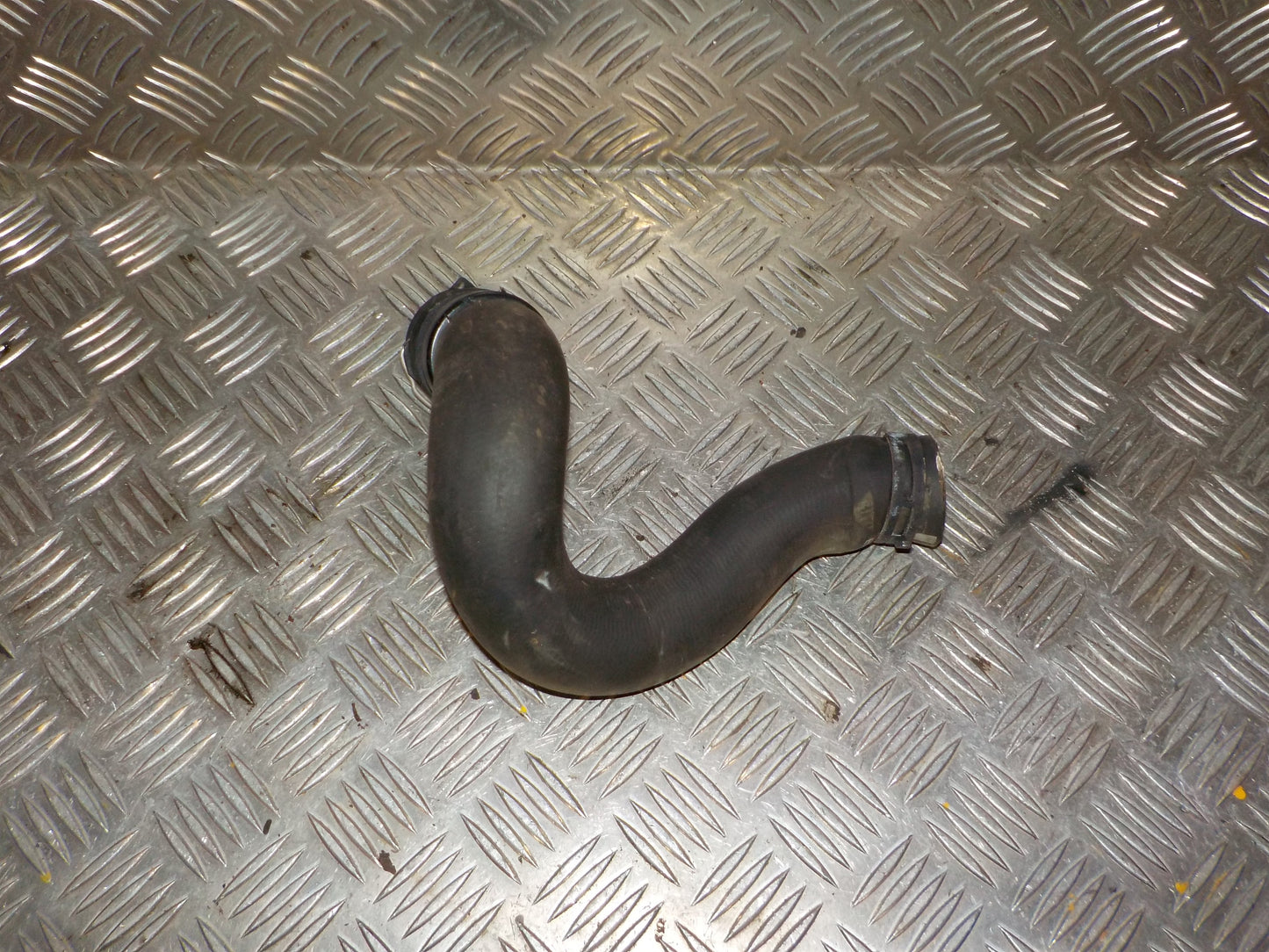 Opel Astra K Køler Slanger Med OEM Nr. 39108530 Fra Opel Ophugger