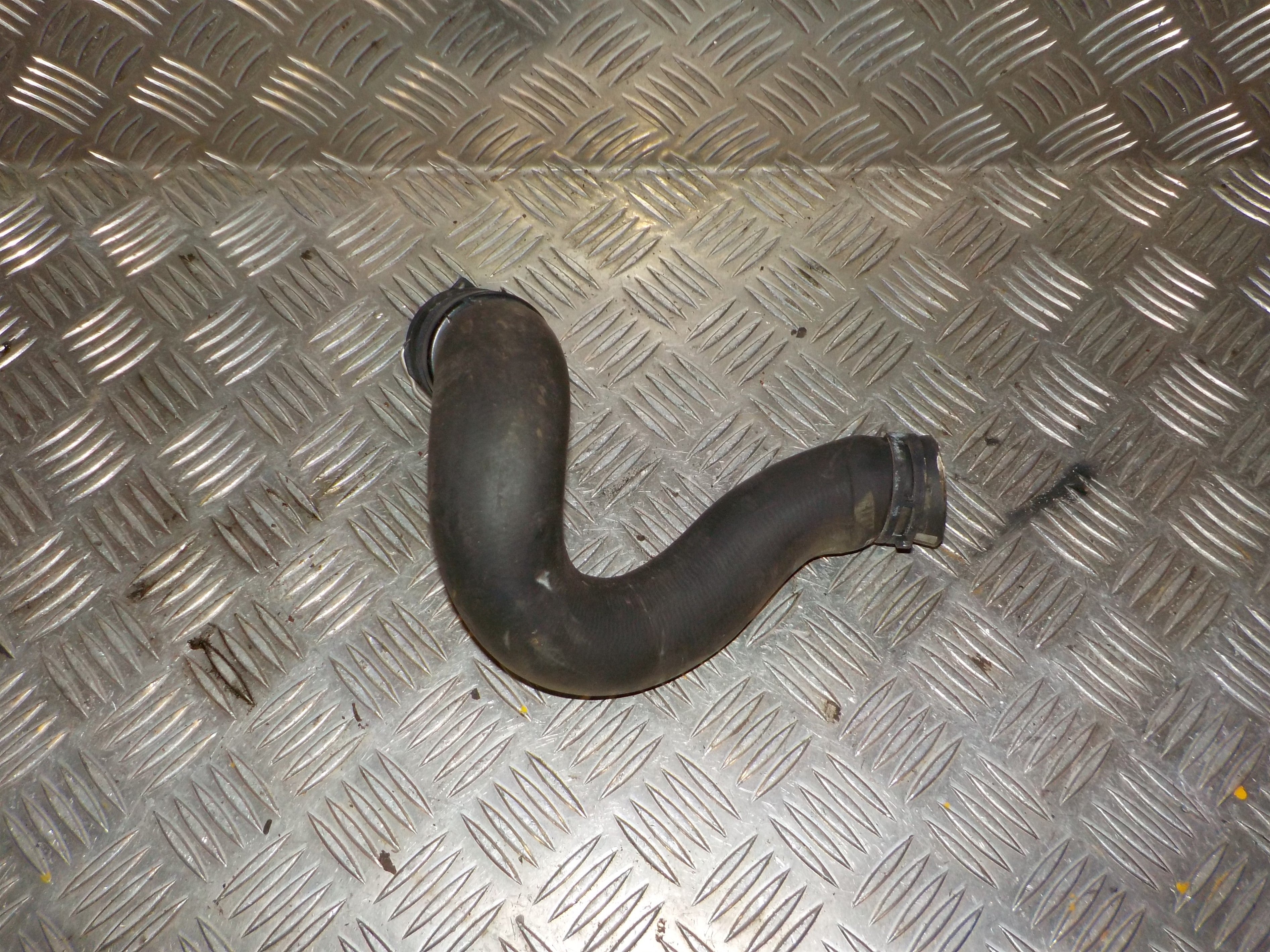 Opel Astra K Køler Slanger Med OEM Nr. 39108530 Fra Opel Ophugger