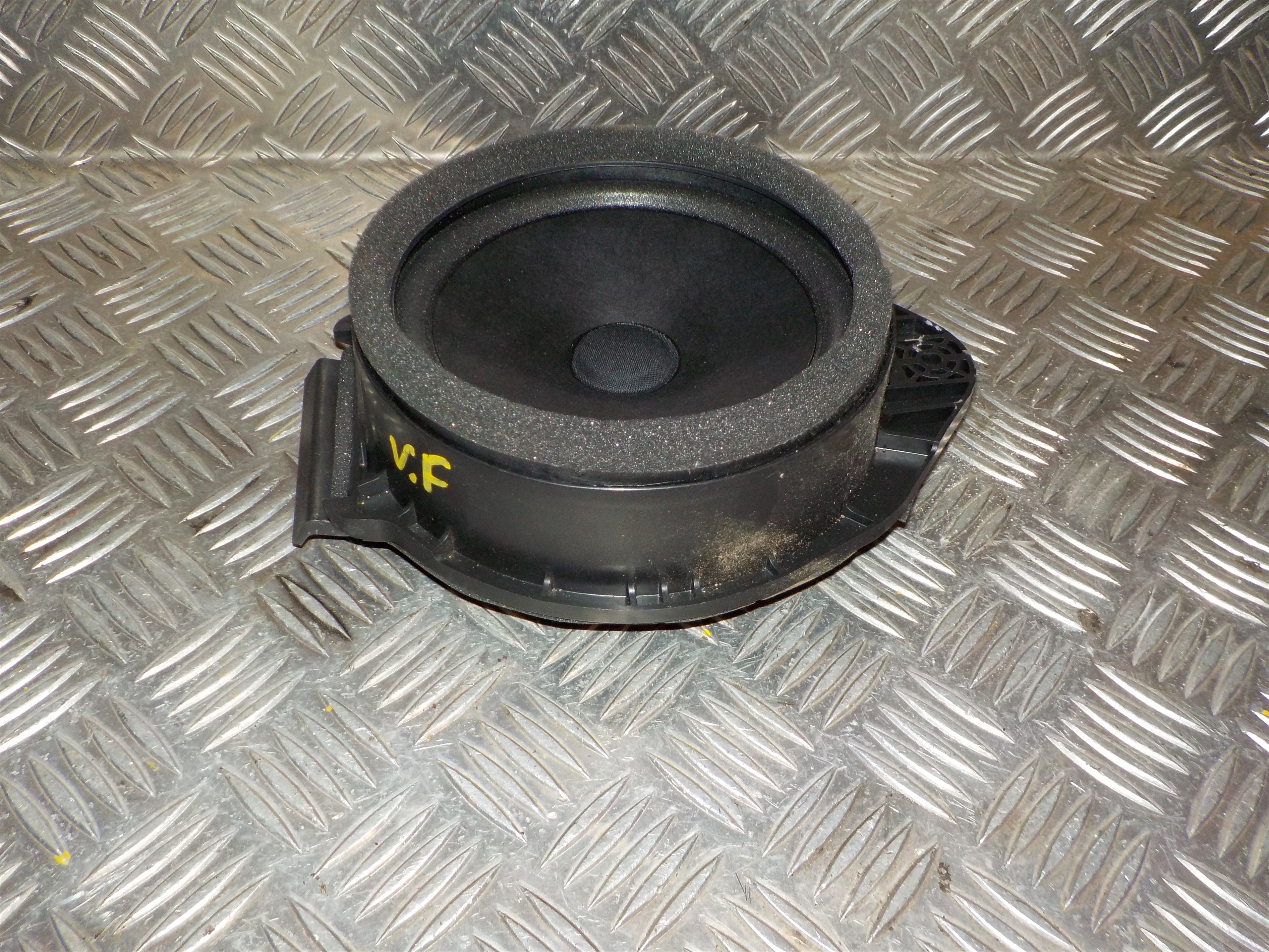 Opel Astra K Højttaler Med OEM Nr. 39137996 Fra Opel Ophugger