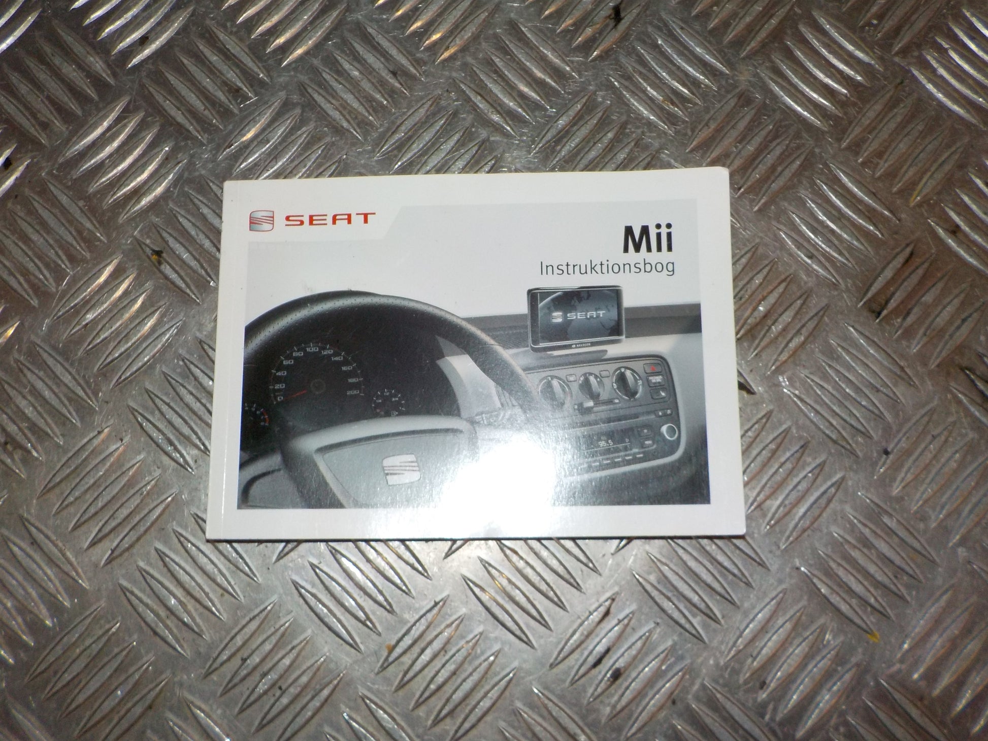 Seat Mii Instruktionsbog Med OEM Nr. DANSK Fra Seat Ophugger