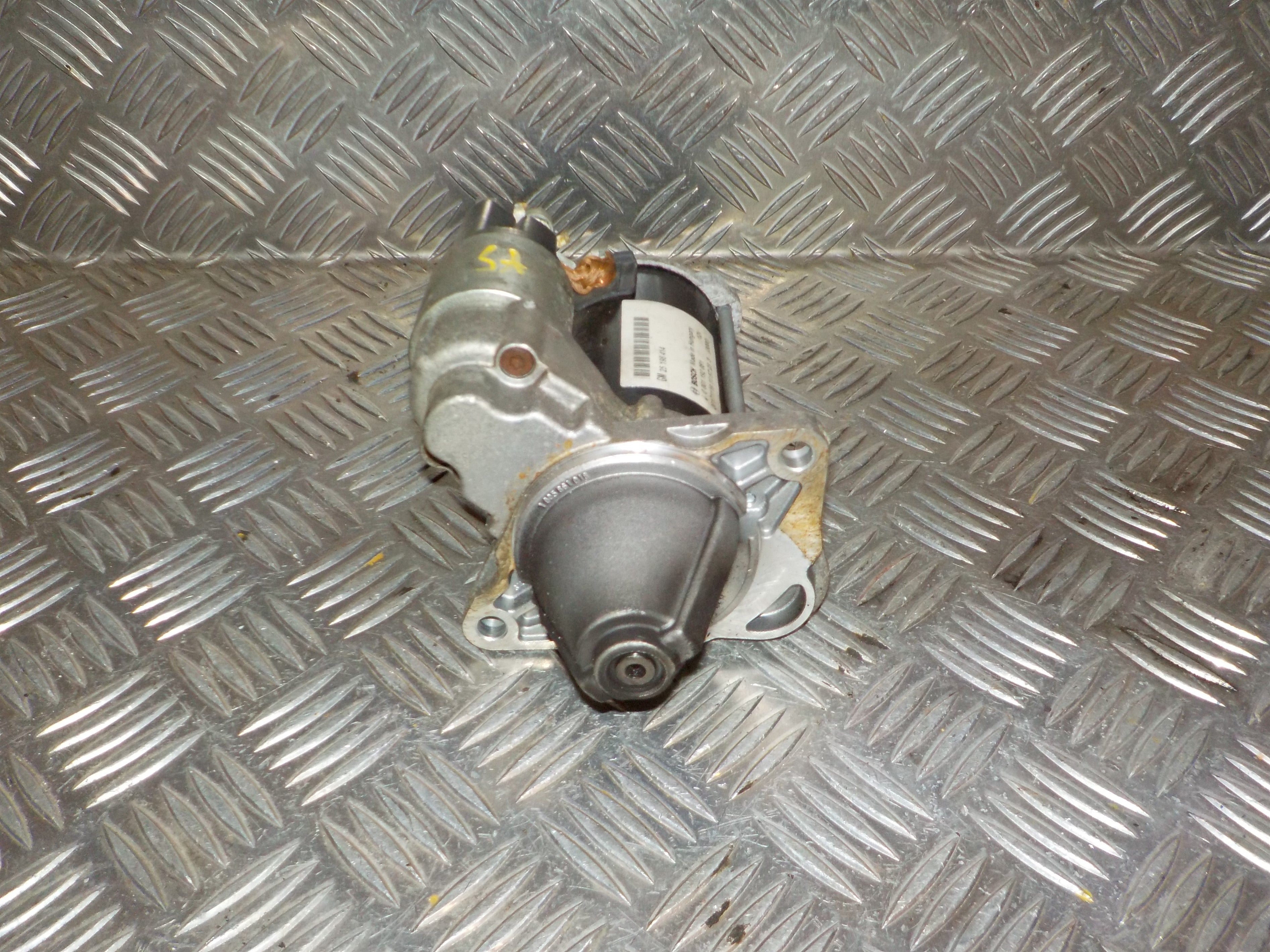 Opel Corsa E Starter Med OEM Nr. 0001192081 Fra Opel Ophugger