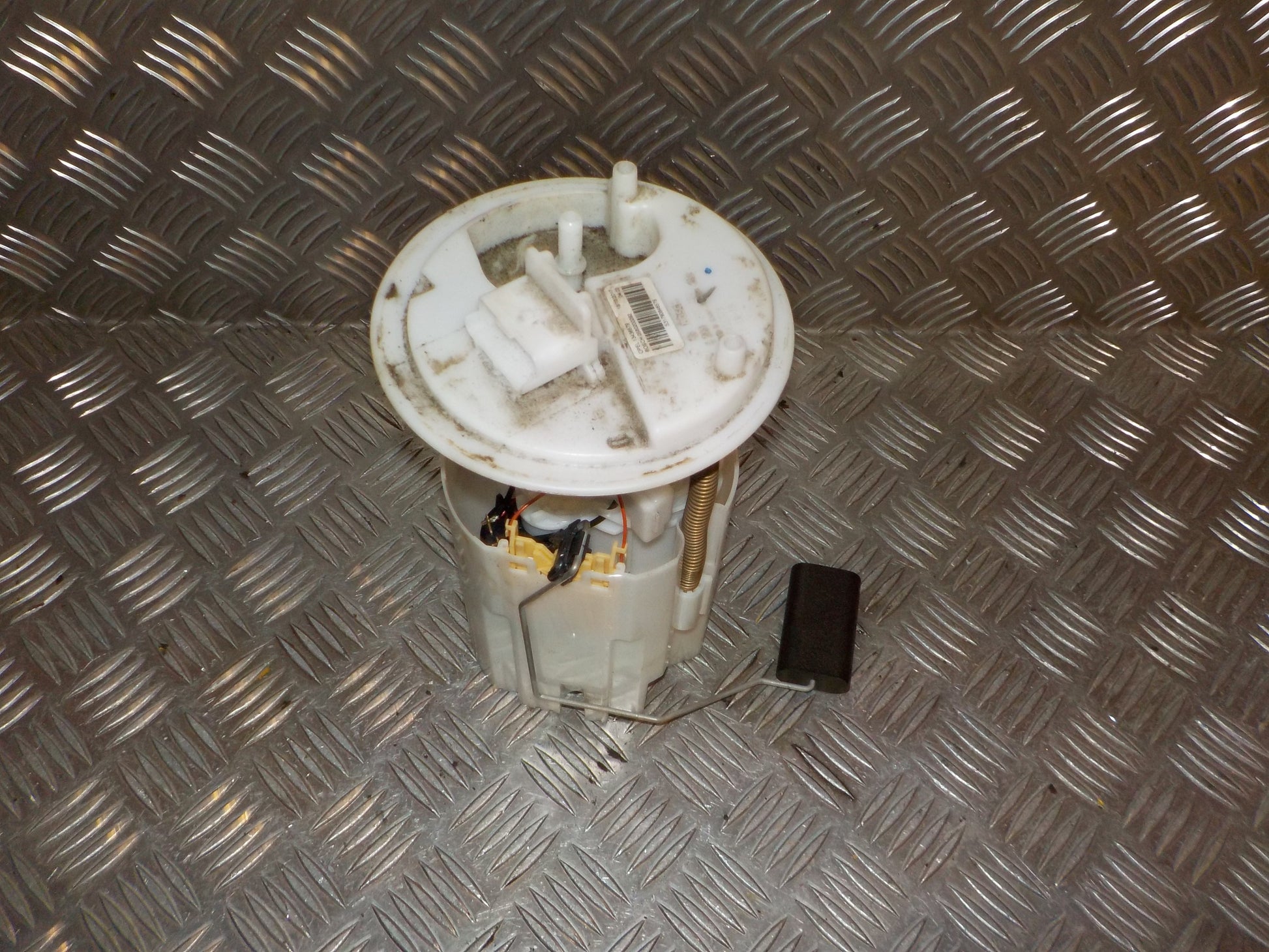 Opel Corsa E Benz/Brændstofpumpe El Med OEM Nr. 13436579 Fra Opel Ophugger